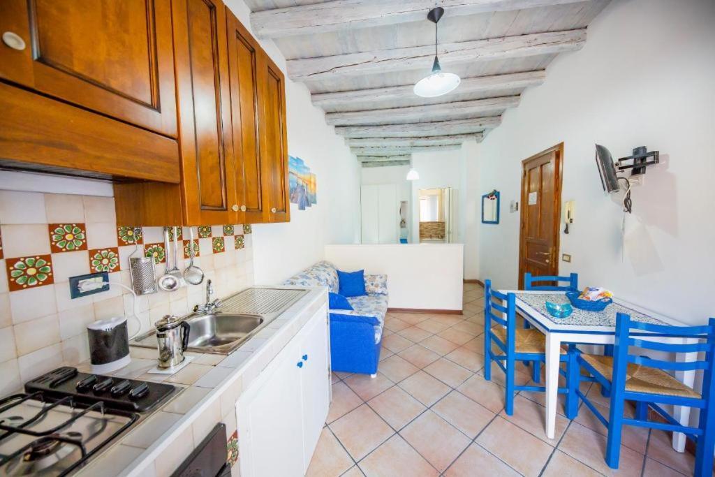 La Piazzetta Apartment Чефалу Екстериор снимка