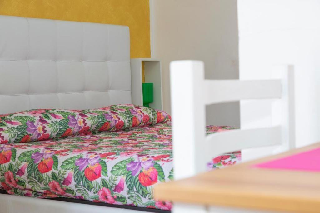 La Piazzetta Apartment Чефалу Екстериор снимка