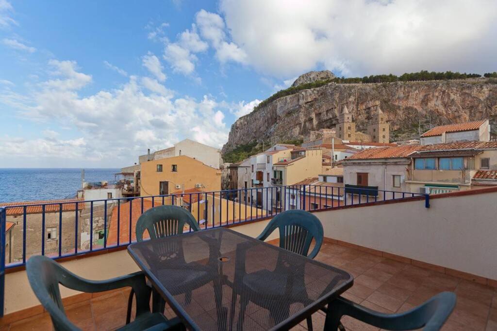 La Piazzetta Apartment Чефалу Екстериор снимка