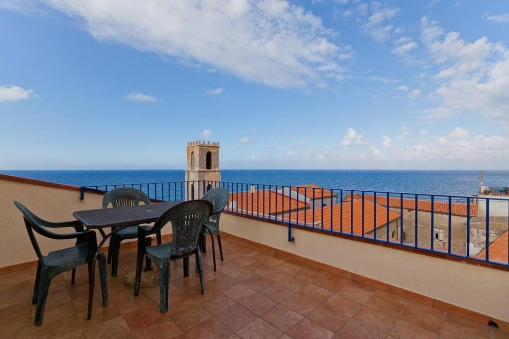 La Piazzetta Apartment Чефалу Екстериор снимка
